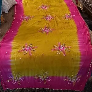 VIBRANT VINTAGE INDIAN SHAWL